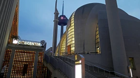 Weniger Angriffe auf Muslime