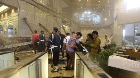 Mindestens 75 Verletzte nach Einsturz in Indonesiens Börse