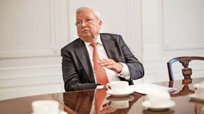 Christian Olearius sucht weitere Eigentümer für Warburg-Bank