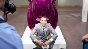 Ein Gummidelphin aus Stahl 