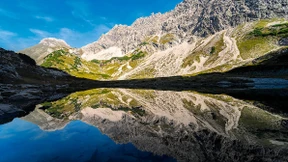 Im Schatten der Berge