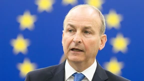 Regierung übersteht Misstrauensvotum