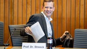 Virologe Streeck wehrt sich