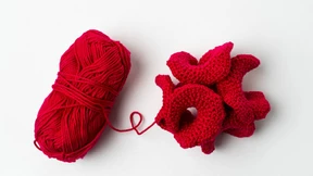 Gekrümmte Fäden in drei Dimensionen