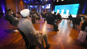 Falls Gott mal ein Außenministerium braucht