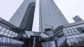 Warum überweist man aus Versehen 28 Milliarden Euro?