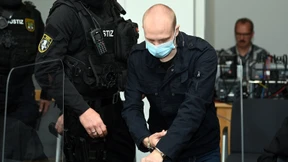 Geiselnahme mit Papierpistole