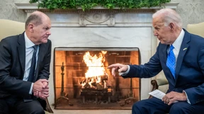 Scholz und Biden warnen vor Nachlassen der Ukraine-Hilfen