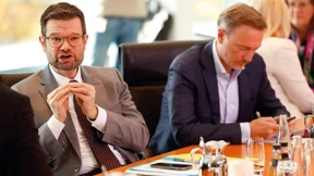 Was Lindner und Buschmann bei der Schuldendiskussion verschweigen