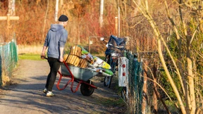 Nur mit Warten in den Garten