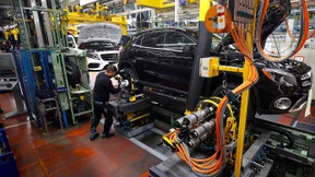 Daimler verteidigt Spitzenposition