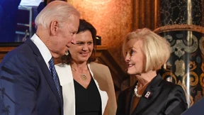 Cindy McCain empfiehlt Wahl von Biden