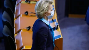 Woher soll das Geld für den Wiederaufbau kommen?