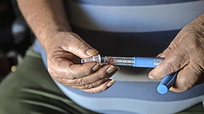 Mit Omega-3-Fettsäure gegen entzündete Fettleber