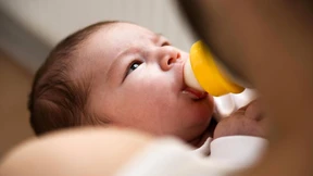 Viel weniger Babys in Europa und den USA