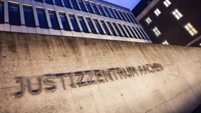 Lebenslange Haft für Ehemann von erstochener Mutter