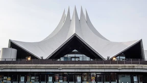 Polizei verhaftet Verdächtigen nach Schüssen vor Berliner Tempodrom