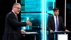 Starmer und Sunak liefern sich hartes TV-Duell
