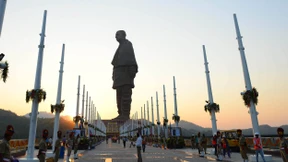 Größte Statue der Welt in Indien eingeweiht