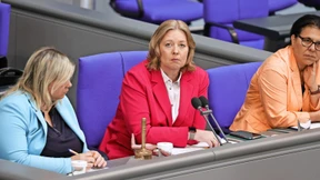 Schutz für die Würde des Parlaments?