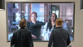 „Weil wir für etwas stehen, zerstören sie uns“