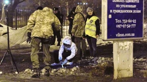 Kleine Explosionen in der Nacht 