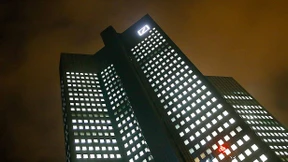 Gerüchte um neue Eigentümer treiben Aktienkurs der Deutschen Bank