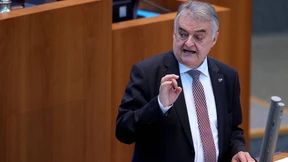 „Wer extremistisch denkt, verwirkt das Recht, Polizei-Uniform zu tragen“