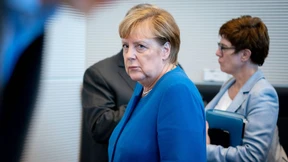 Merkel will für AKK-Vorstoß werben