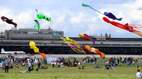 Berlin will Flüchtlinge auf dem Tempelhofer Feld unterbringen