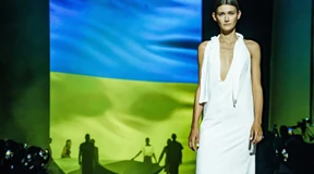 Ein Brautkleid als Friedensgewand