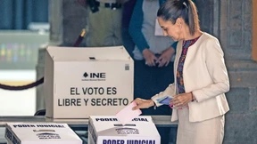 Unterwerfung durch Volkswahl