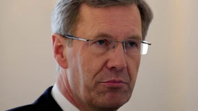 Wulff wird mit Zapfenstreich verabschiedet