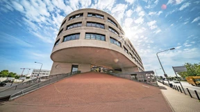 Glücklich im Ufo gelandet