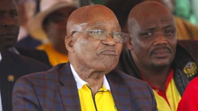 Zuma übersteht Misstrauensvotum 