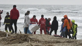 Opferzahl bei Bootsunglück vor italienischer Küste steigt auf 60