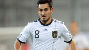 Löw bringt Gündogan 