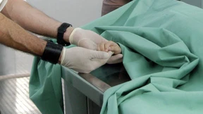 Rentner-Ehepaar wohl an Autoabgasen erstickt