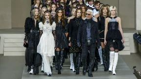 Am Hof des Modekaisers