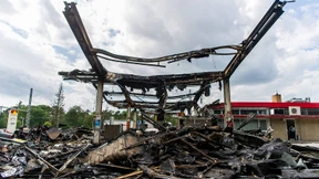 Betonpoller hätten Feuer nicht verhindert