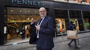 Primark-Chef kündigt nach Anschuldigungen wegen Fehlverhaltens