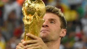 Thomas Müller im Dirndl