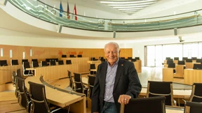 Geld vom Landtag, aber Arbeit für die Partei