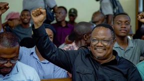 Oppositionsführer wegen Hochverrats angeklagt