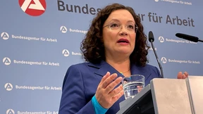 Arbeitslosenzahl steigt auf über 2,5 Millionen