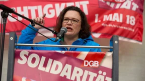 Lieber mehr ausgeben als weniger einzahlen