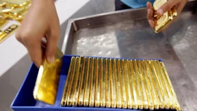 Der geheimnisvolle Goldtransport im Flugzeug