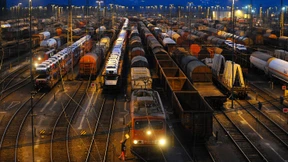 Gewerkschaftsbund greift Lokführergewerkschaft an