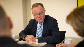 Weil unterstützt Gauck und greift die eigene Partei an