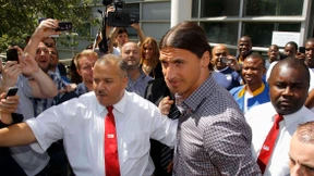 Paris liebt Zlatan, Naldo fällt durch